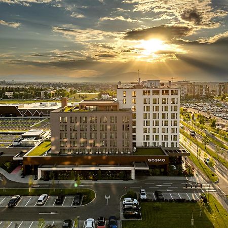 Qosmo Brasov Hotel エクステリア 写真