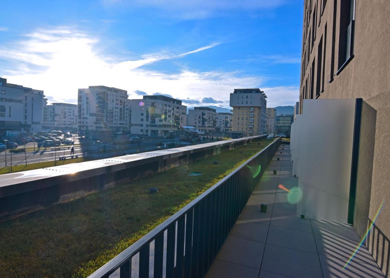 Qosmo Brasov Hotel エクステリア 写真